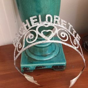Bachelorette metal Tierra